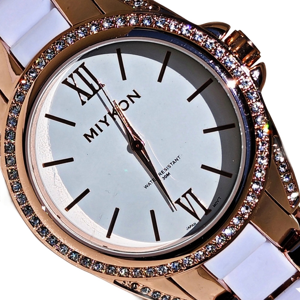 Watch - Picture 2 of 3